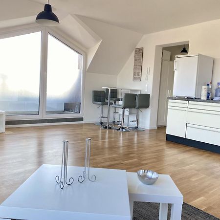 Schoenes Erwachen Im Frankfurter Penthouse Frankfurt pe Main Exterior foto